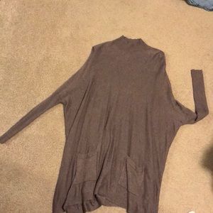 Brown romeo and juliet sweater sz L worn twice